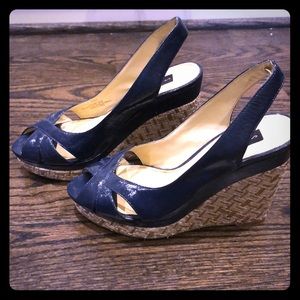 Steven navy patent woven platforms